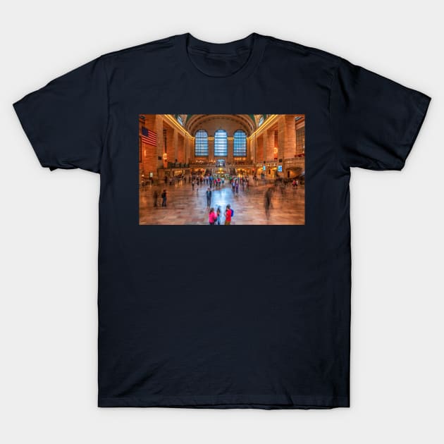 Grand Central Station, New York, USA T-Shirt by tommysphotos